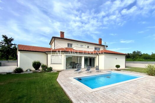 Haus Poreč, 856m2 1625831093 img 2435