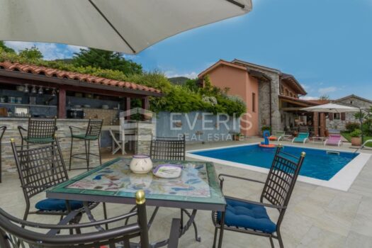 1637587828 dsc 8996 4