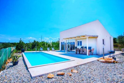 Istrien-Novigrad, Umgebung, Modernes Einfamilienhaus mit Swimmingpool auf einem Grundstück von 1 270 m2 1668690452 14