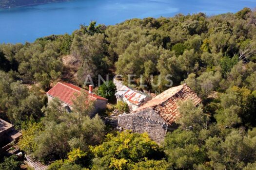Otok Šipan, Šipanska Luka, vrlo atraktivan mini-kompleks kamenih kuća za investiciju 1678207161 1 naslovna