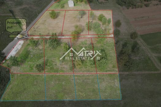 1698425468 komplet zemljista