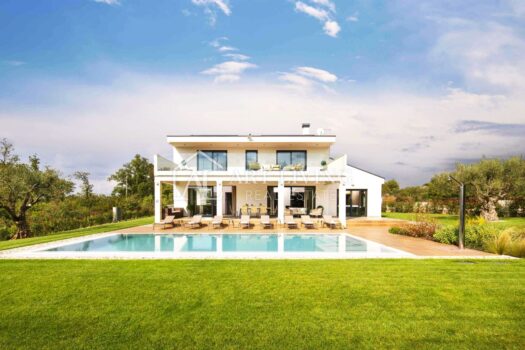 Istrien, Poreč, Umgebung – eine wunderschöne Villa mit Swimmingpool, umgeben von einer idyllischen istrischen Landschaft 1708094775 20