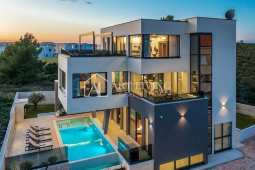 Istrien, Medulin, Umgebung – luxuriöse moderne Villa nur 100 m vom Meer entfernt 1718186726 1
