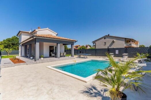 1718782768 474622841 1