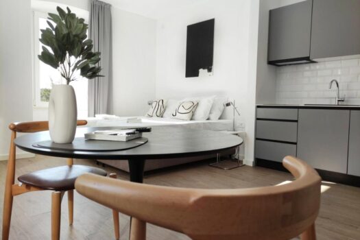 1721665752 484397143 1