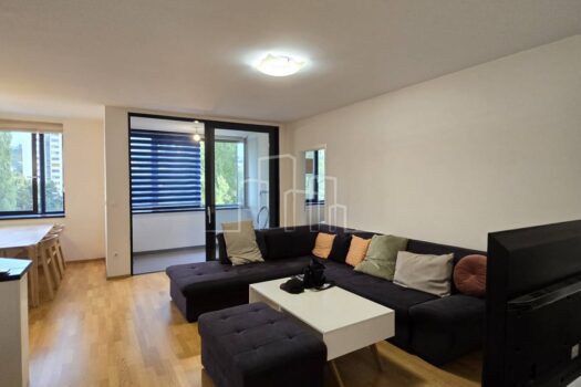 1725559784 1000070901