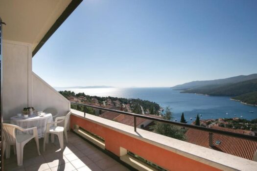 1726138876 257588730 1