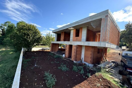 1726833197 1000011992 1