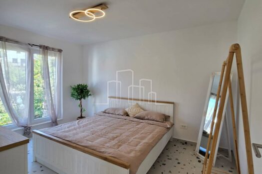 1728982602 1000033073