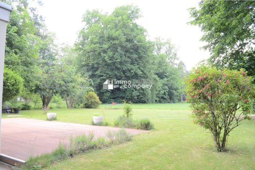 SELTENE GELEGENHEIT!!! Paradiesisches Eigenheim im SCHLOSSPARK SEEBENSTEIN - Keine PACHT! Garten
