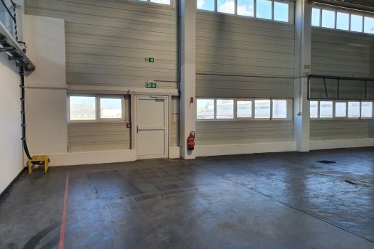 Zur Vermietung gelangt eine Lagerhalle mit ca. 700 m² Gesamtfläche in Siegendorf nahe Eisenstadt - Sopron 5F14NCPKiwlca2RvSc0KoU