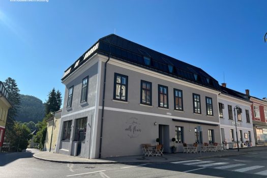 7Cz0eJnuDYWAIyu0RoI6aX