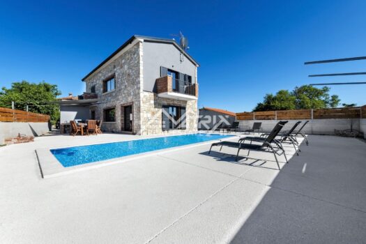 Umgebung, Luxusvilla mit Pool 1681976982 2