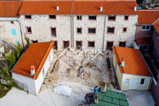 Svetvinčenat-Gebiet, istrisches Steinhaus mit Swimmingpool 1688993872 blazevic dron 8 1