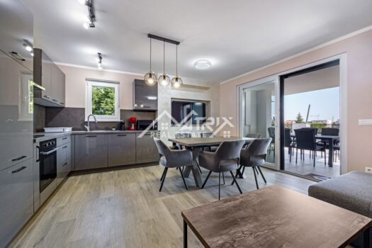 1724925603 moderan stan u novogradnji sa jacuzzijem i saunom porec 5