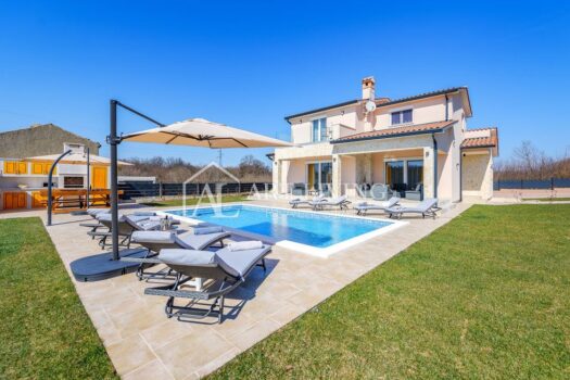 Istrien, Labin, Umgebung - ein geräumiges Haus mit beheiztem Pool in ruhiger Lage 1733311615 9