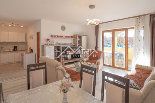 1734615206 porec okolica etaza zgrade sa dva stana 54