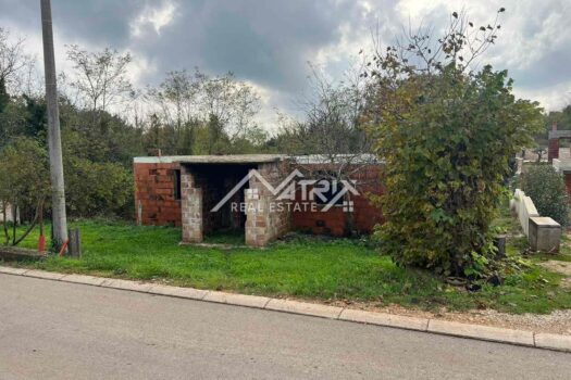 Umgebung Krnica, Baugrundstück mit Gebäude 1735341665 p5