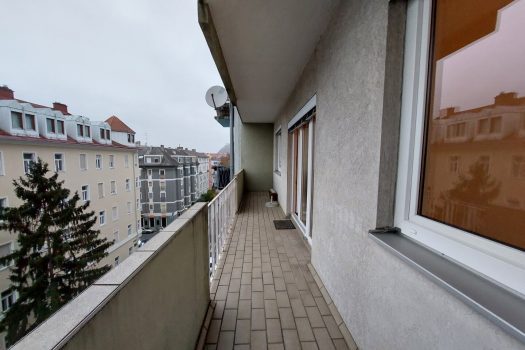 Helle und gut eingeteilte Wohnung mit Westbalkon 6raEQlWAN2ROYfaVIPYLR3 1