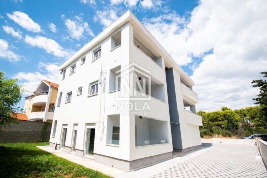 BIOGRAD NA MORU – AUSGEZEICHNETE WOHNUNG VON 82 M2 IM ERDGESCHOSS 1737666752 image21