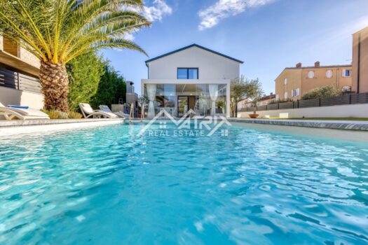Rovinj, Luxusvilla mit Pool, 3 km vom Meer entfernt! 1711625194 cvek kuca rovinj 26