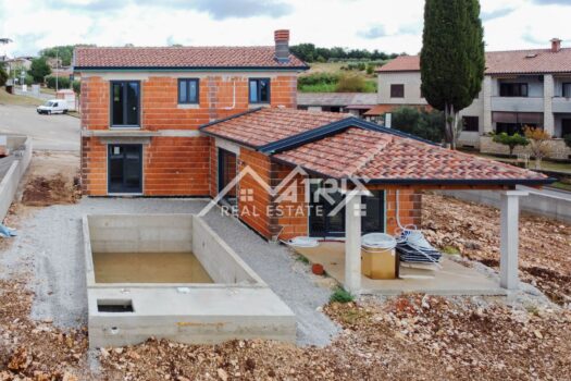 1725979096 porec kuca sa bazenom i otvorenim pogledom na more 9