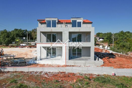 1727776912 porec okolica stan u prizemlju1