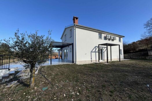 Haus Cerovlje, 160m2 1738579476 1000020660
