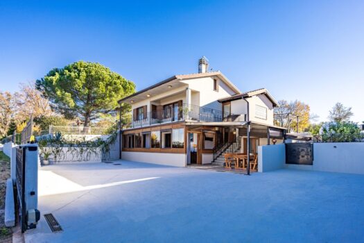 1738695833 1000020977