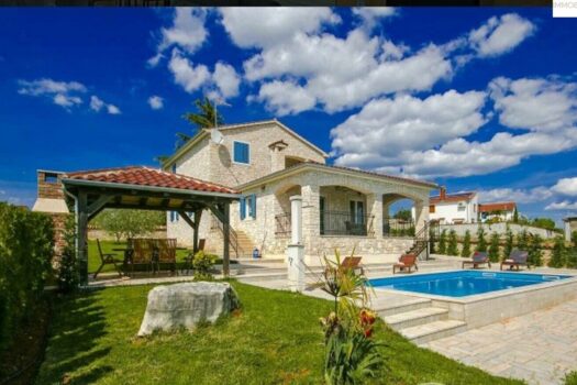 Exklusives Angebot!!!! Wunderschönes Haus im istrischen Stil in Kastelir-Labinci 5YIK5VExcTLzjDJIvTnYDG