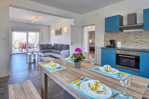 1736758984 261754507