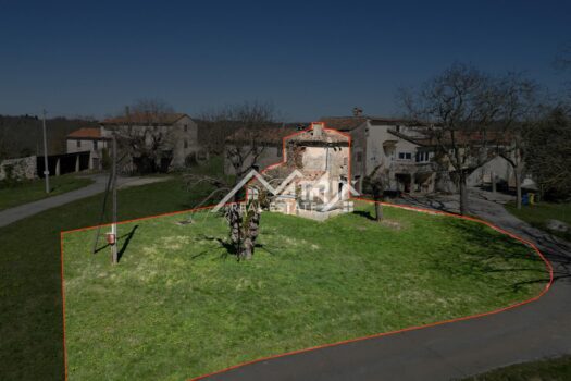 1742658010 porec okolica kamena kuca za adaptaciju