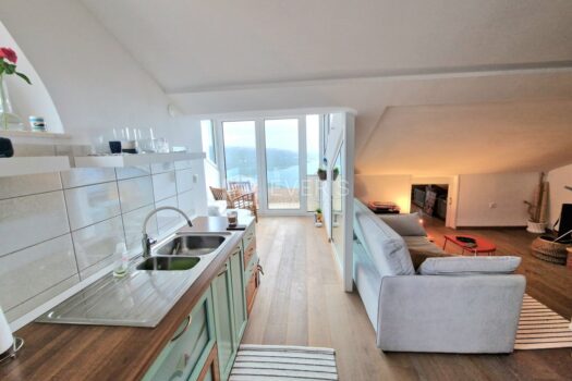 1718352779 20240610 100543