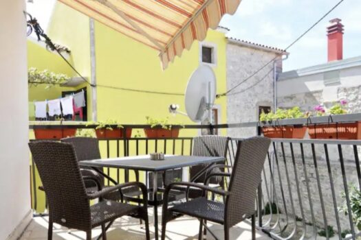 1718783792 1000003515