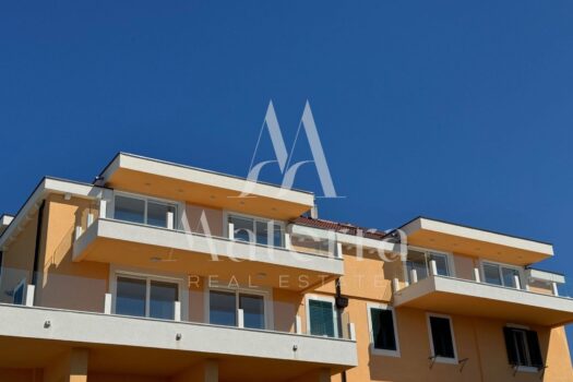 Luxuriöse 3-Zimmer-Wohnung, 128 m² in Toplage mit Panoramablick 1727440066 1