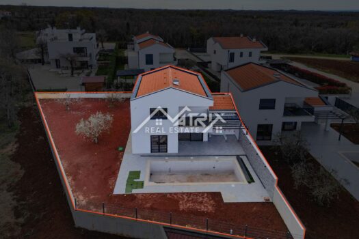 1743448523 porec okolica dvojna kuca sa bazenom i grazom