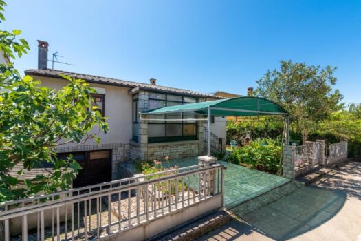 1743514913 561988065