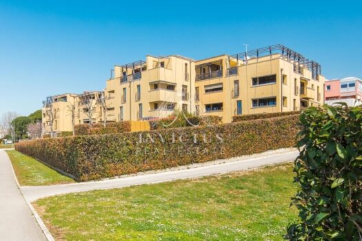 1743529735 1479073257 264340 0