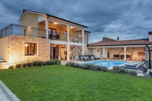 Möblierte schöne Villa mit Pool - 15 km vom Meer entfernt 1743530763 332483475 264360 0