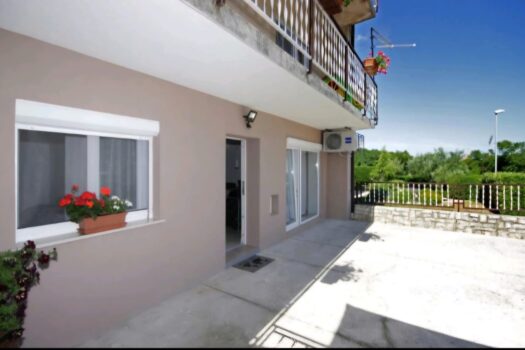 1743942801 1000027339