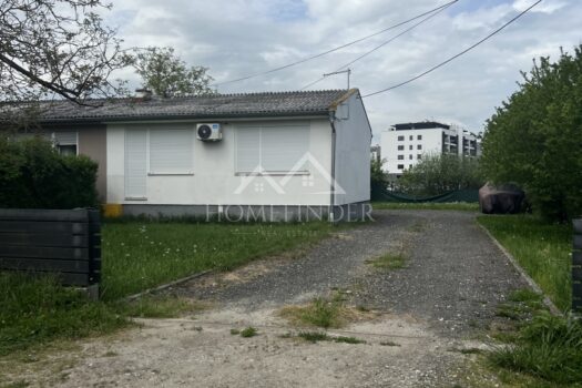 1745498043 img 1224 1