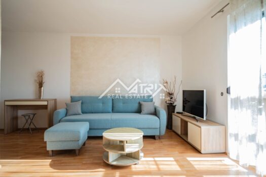 1745878363 mm 5 of 13