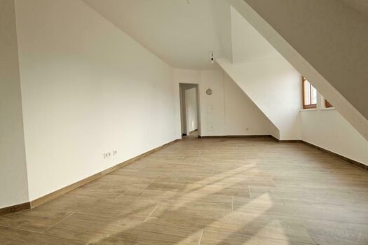 **PREISHIT**Moderne Wohnung mit neuer Küche, eigener Garten ** Sonnige Ruhelage ** zwischen Fehring & Feldbach ** 20250207_101204