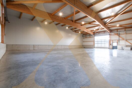 Neuwertige & beheizte Lager- oder Gewerbehalle mit Rolltor in Arbing (Bezirk Perg) zu vermieten! Ansicht Halle I