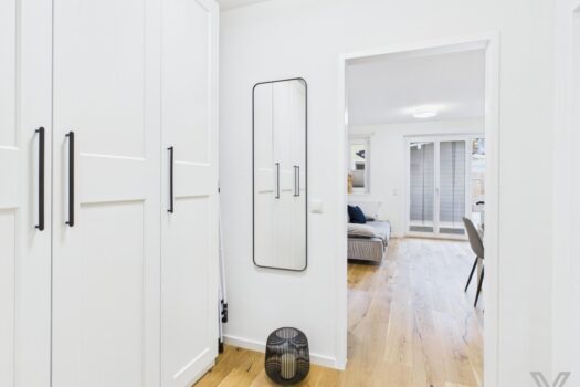 7A8EdtvV4ZQ2bUtHzoFHR8