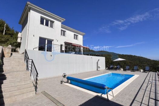 1695986397 2023 09 27 13