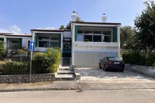 1696859490 2023 10 09 13