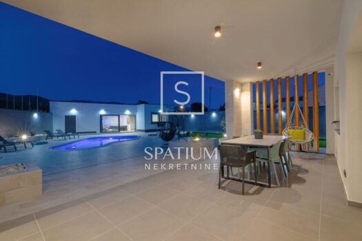 Haus Novi Vinodolski, 302m2 1712168549 villa one 108