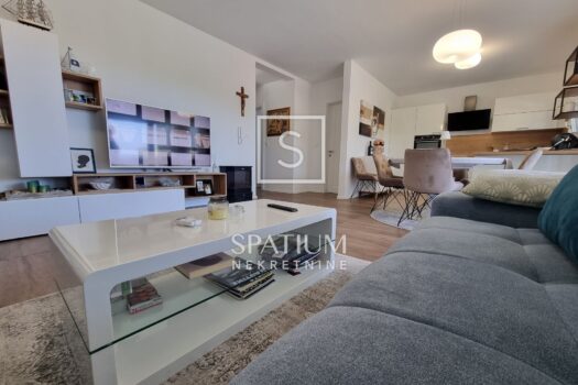 1717775737 20240607 114918