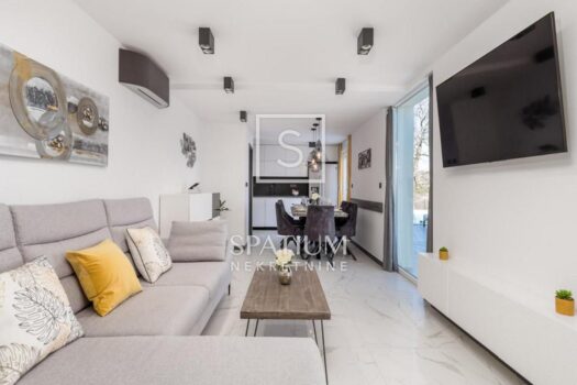 OPATIJA, POLJANE, VILLA MIT SCHWIMMBAD UND SCHÖNEM MEERBLICK 1721748659 452613150